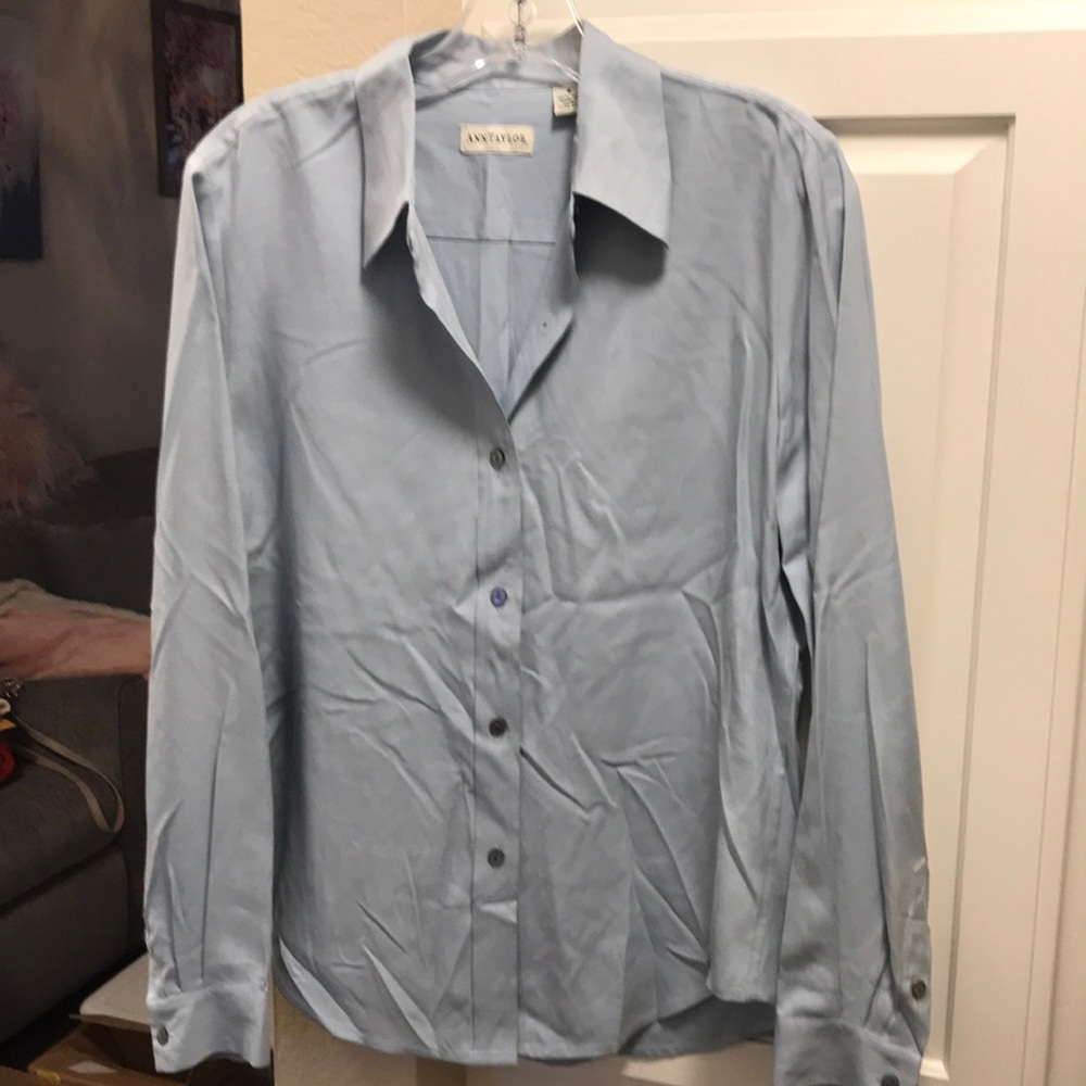 100% silk Ann Taylor light button down shirt